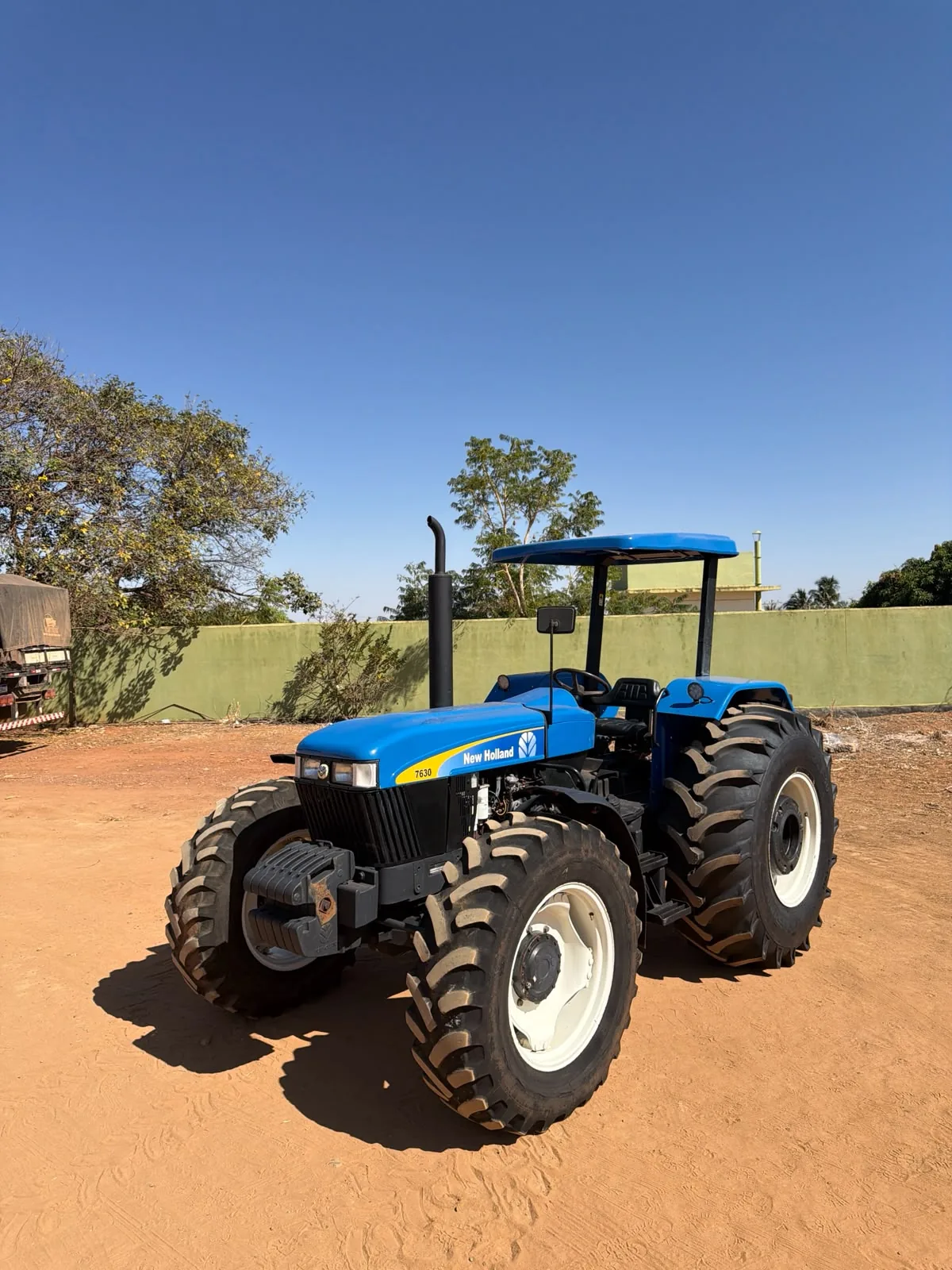 trator new holland 7630 2013 goias